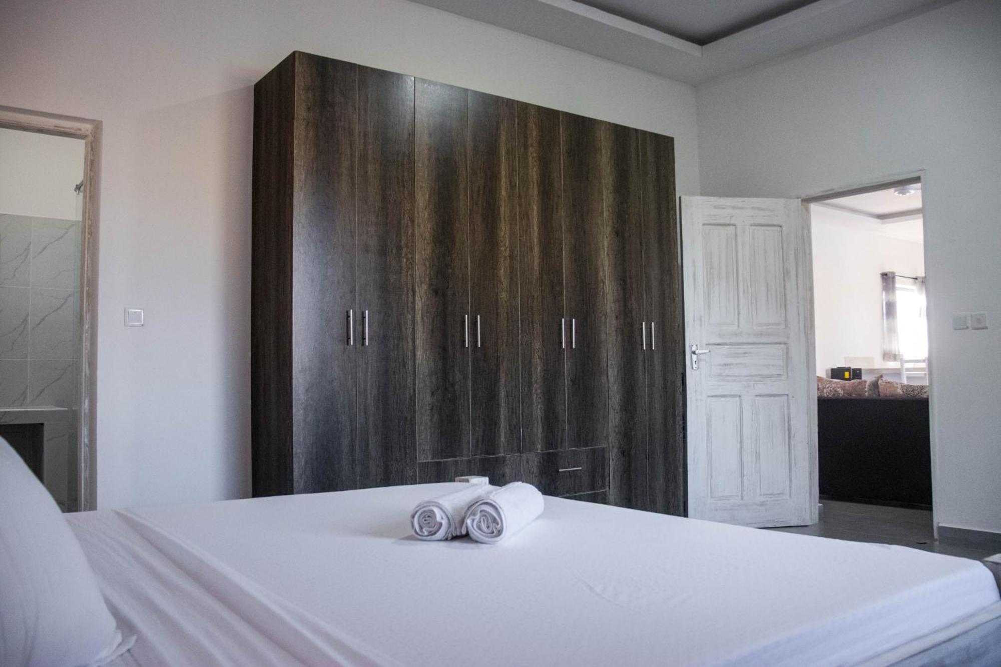 4 U Luxury Bungalows Diani Diani Beach Eksteriør bilde