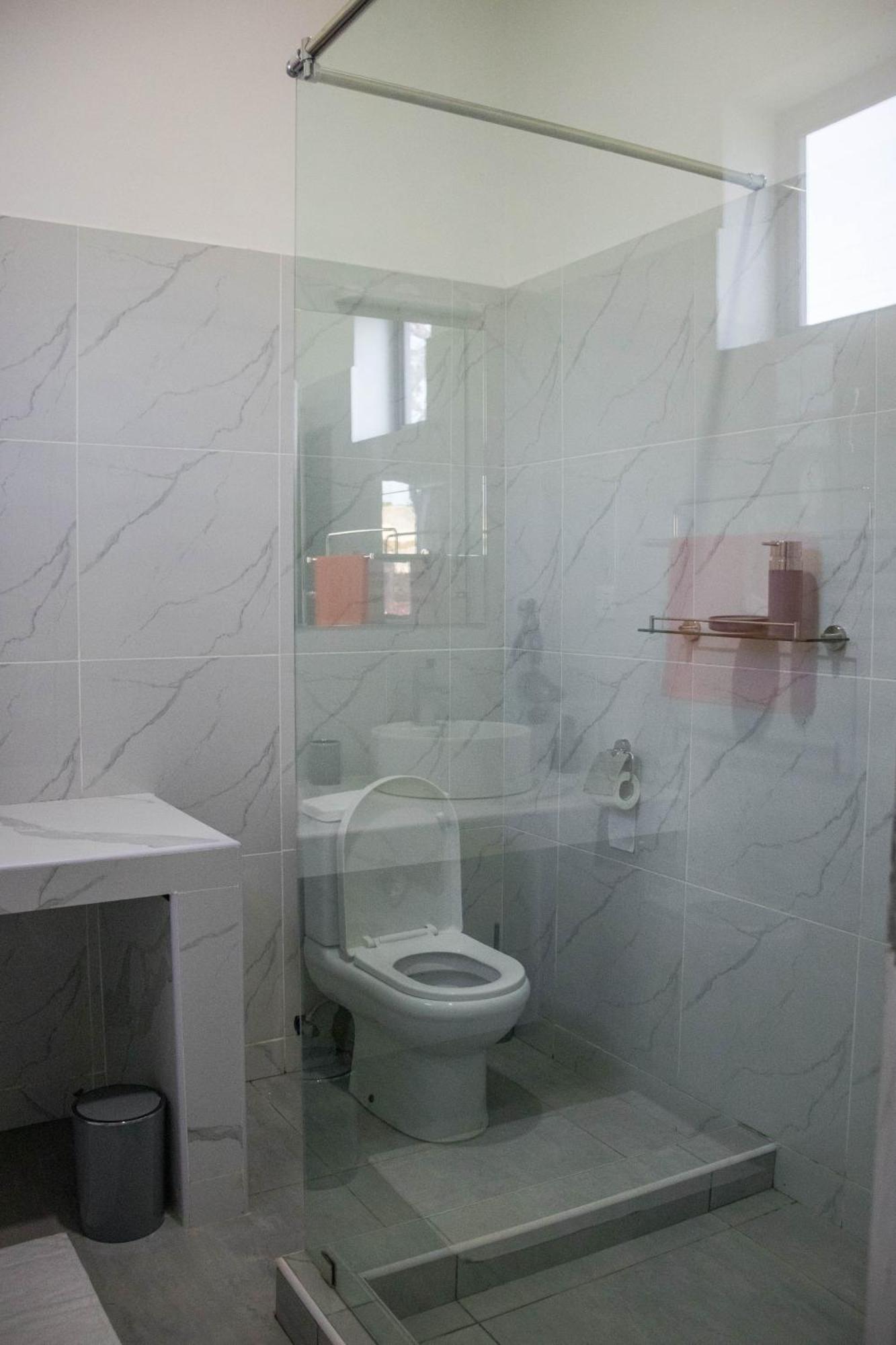 4 U Luxury Bungalows Diani Diani Beach Eksteriør bilde